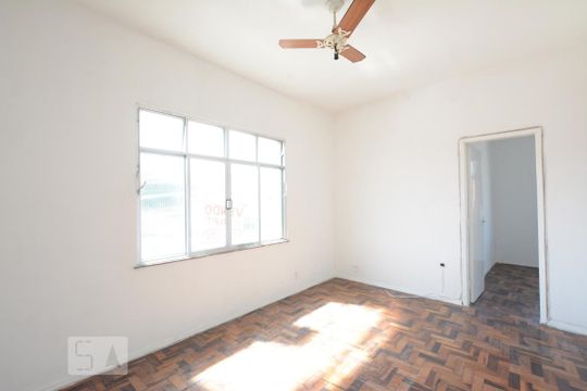 Sala de apartamento à venda com 2 quartos, 70m² em Vila da Penha, Rio de Janeiro