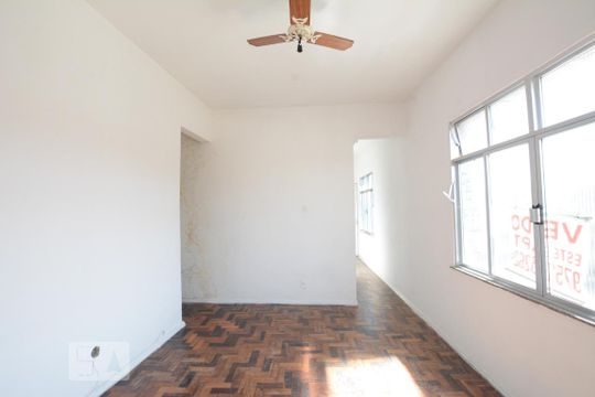 Sala de apartamento à venda com 2 quartos, 70m² em Vila da Penha, Rio de Janeiro