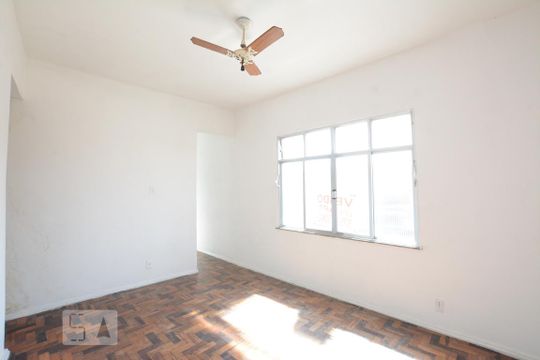 Sala de apartamento à venda com 2 quartos, 70m² em Vila da Penha, Rio de Janeiro