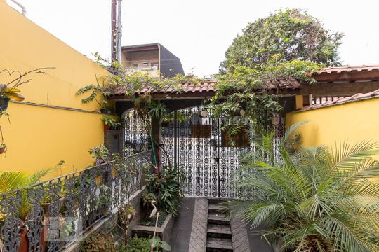Vista sala de casa à venda com 4 quartos, 250m² em Parque Continental Ii, Guarulhos