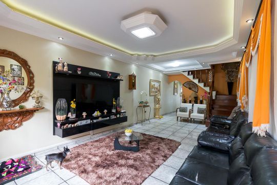 Casa à venda com 4 quartos, 250m² em Parque Continental Ii, Guarulhos