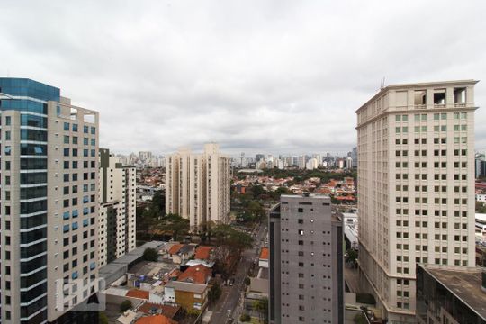 Vista de kitnet/studio para alugar com 1 quarto, 32m² em Vila Olímpia, São Paulo