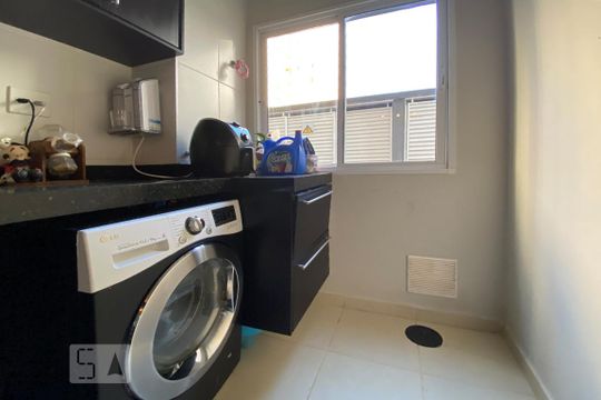 Área de Serviço de apartamento para alugar com 2 quartos, 60m² em Jardim Sao Carlos, Sorocaba