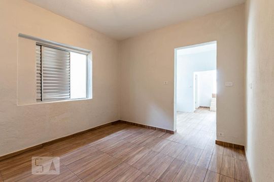 Sala de casa para alugar com 1 quarto, 70m² em Jardim Eliane, São Paulo