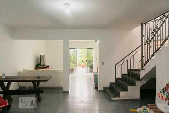 Sala de casa para alugar com 4 quartos, 330m² em Chora Menino, São Paulo