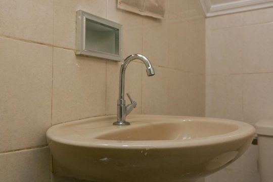Lavabo de casa para alugar com 4 quartos, 330m² em Chora Menino, São Paulo