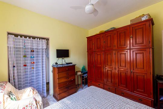 Quarto 1 de casa de condomínio à venda com 2 quartos, 110m² em Santa Rosa, Niterói