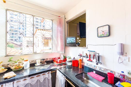 Cozinha de casa de condomínio à venda com 2 quartos, 110m² em Santa Rosa, Niterói