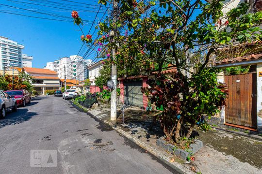 Fachada de casa de condomínio à venda com 2 quartos, 110m² em Santa Rosa, Niterói