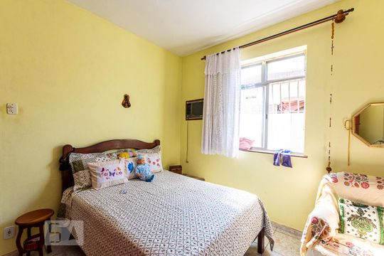 Quarto 1 de casa de condomínio à venda com 2 quartos, 110m² em Santa Rosa, Niterói