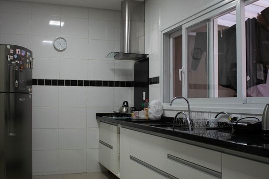 Cozinha de casa de condomínio à venda com 4 quartos, 213m² em Vila Nova, Porto Alegre