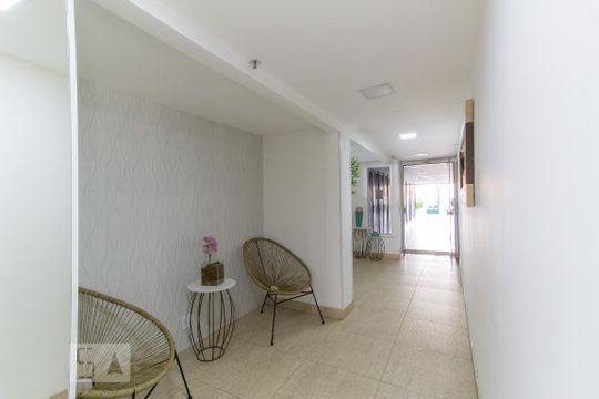 Hall de Entrada de apartamento para alugar com 2 quartos, 48m² em Piedade, Rio de Janeiro