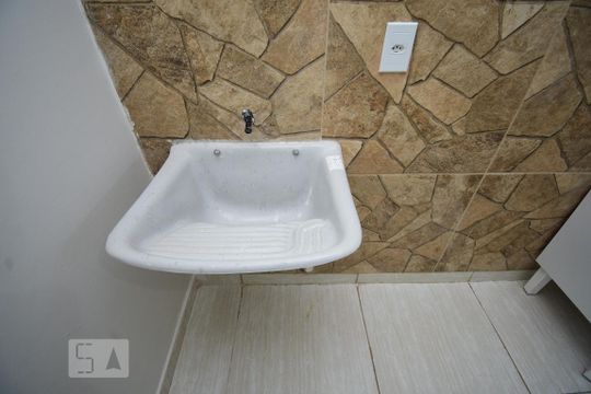 Área de Serviço de apartamento para alugar com 2 quartos, 50m² em Samambaia Sul (samambaia), Brasília