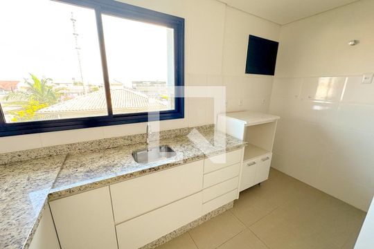Cozinha de apartamento para alugar com 2 quartos, 78m² em Ingleses do Rio Vermelho, Florianópolis