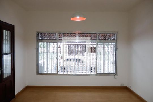 Sala de casa à venda com 3 quartos, 200m² em Centro, Osasco