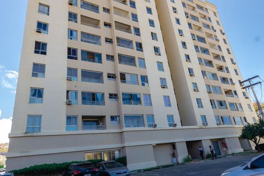 Fachada do bloco de apartamento para alugar com 2 quartos, 60m² em Boca do Rio, Salvador