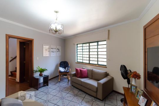 Sala de TV de casa à venda com 5 quartos, 247m² em Jardim Nilópolis, Campinas