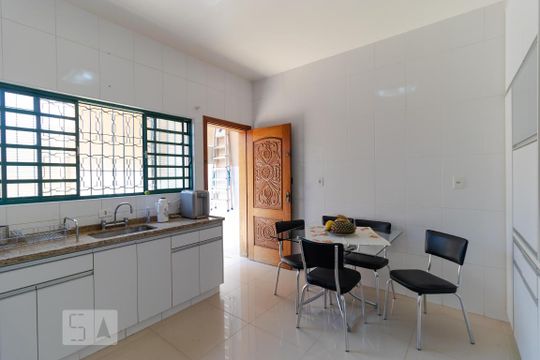 Cozinha de casa à venda com 5 quartos, 247m² em Jardim Nilópolis, Campinas