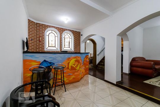 Entrada de casa à venda com 6 quartos, 450m² em Vila da Saúde, São Paulo