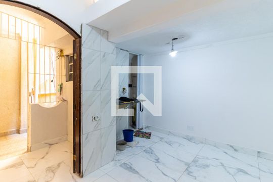 Cozinha de casa para alugar com 1 quarto, 70m² em Cidade Antônio Estevão de Carvalho, São Paulo