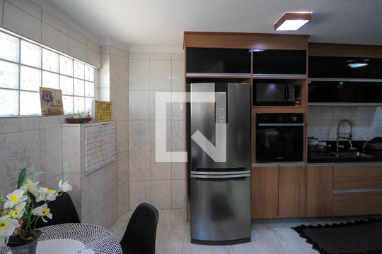Sala de jantar e Cozinha de casa à venda com 3 quartos, 257m² em Quinta da Paineira, São Paulo