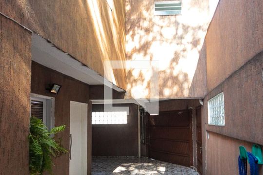 Quintal de casa à venda com 3 quartos, 257m² em Quinta da Paineira, São Paulo