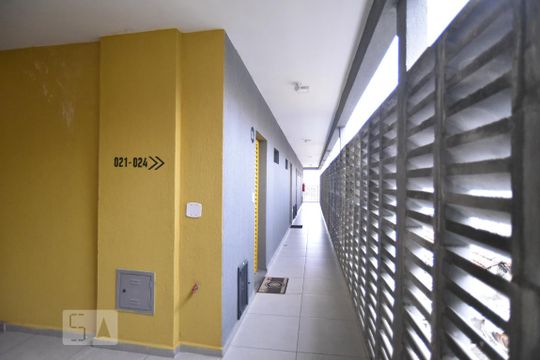 Área comum - corredor externo de kitnet/studio à venda com 1 quarto, 33m² em Vila Carrao, São Paulo