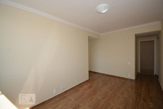 Sala de apartamento para alugar com 1 quarto, 70m² em Méier, Rio de Janeiro