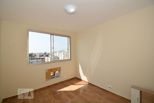 Quarto de apartamento para alugar com 1 quarto, 70m² em Méier, Rio de Janeiro