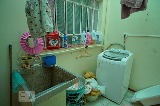 Area de Serviço de casa à venda com 4 quartos, 140m² em Bairro Fátima, Canoas