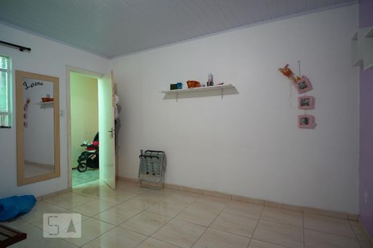 Suite de casa à venda com 4 quartos, 140m² em Bairro Fátima, Canoas