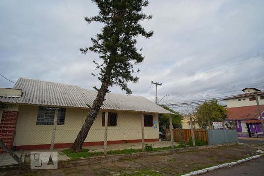 Fachada da casa de casa à venda com 4 quartos, 140m² em Bairro Fátima, Canoas