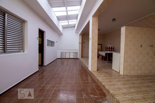 Quintal de casa à venda com 3 quartos, 250m² em Americanópolis, São Paulo
