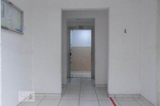Entrada do bloco de apartamento para alugar com 2 quartos, 44m² em Campo Grande, Rio de Janeiro