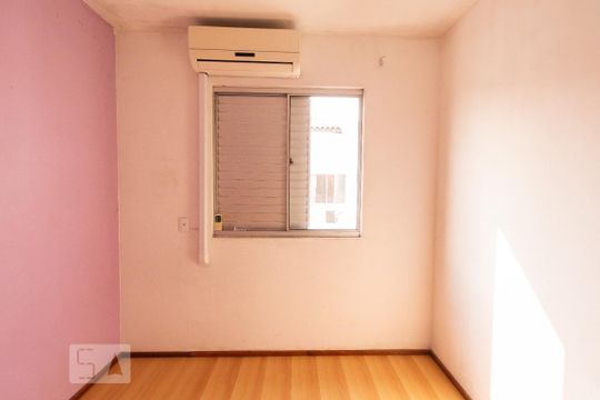 Quarto 2 de apartamento para alugar com 2 quartos, 41m² em Igara, Canoas
