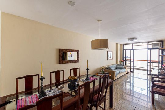 Apartamento à venda com 3 quartos, 150m² em Icaraí, Niterói