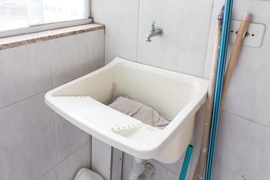 Área de serviço - tanque de apartamento para alugar com 1 quarto, 45m² em Parque Continental I, Guarulhos