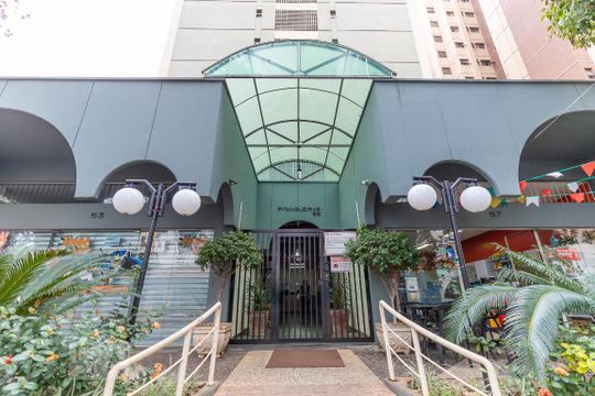 Fachada de kitnet/studio para alugar com 1 quarto, 39m² em Centro, Campinas