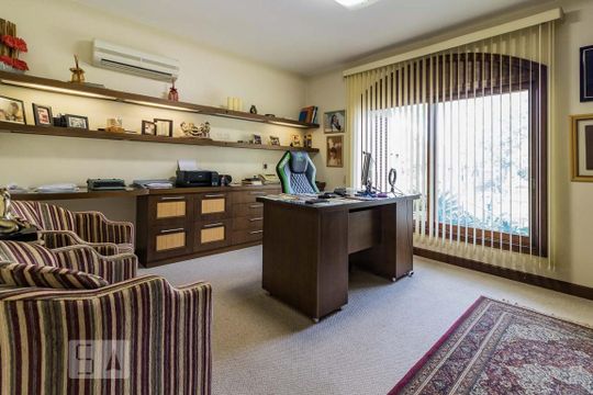 Escritório de casa de condomínio à venda com 3 quartos, 650m² em Cavalhada, Porto Alegre