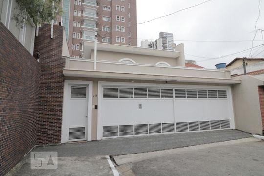 Fachada de casa à venda com 5 quartos, 400m² em Tatuapé, São Paulo