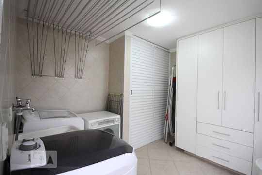 Área de Serviço de casa à venda com 3 quartos, 350m² em Bosque da Saúde, São Paulo
