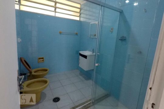 Banheiro de apartamento para alugar com 2 quartos, 85m² em Vila Deodoro, São Paulo