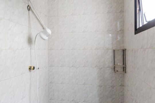 Banheiro de casa para alugar com 3 quartos, 421m² em Parque dos Passaros, São Bernardo do Campo