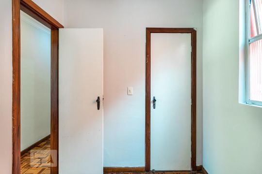 Quarto de apartamento à venda com 3 quartos, 67m² em Santa Amélia, Belo Horizonte