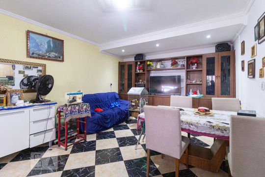 Cozinha de casa à venda com 6 quartos, 346m² em Padroeira, Osasco