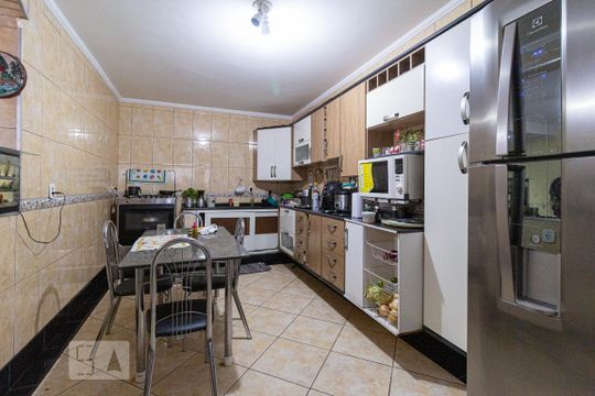 Cozinha de casa à venda com 6 quartos, 346m² em Padroeira, Osasco