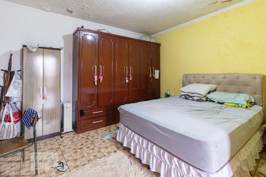 Quarto 2 de casa à venda com 6 quartos, 346m² em Padroeira, Osasco
