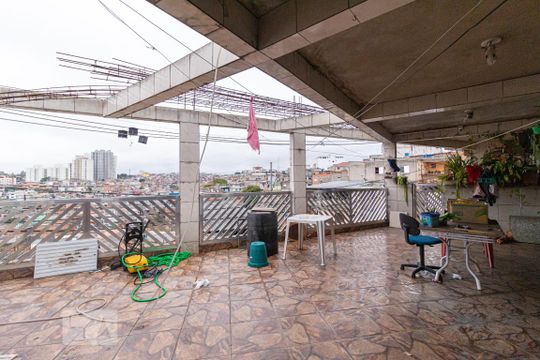 Quintal de casa à venda com 6 quartos, 346m² em Padroeira, Osasco