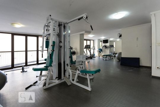 Academia de apartamento para alugar com 1 quarto, 45m² em Itaim Bibi, São Paulo