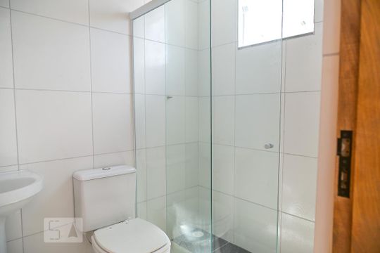 Banheiro de casa para alugar com 1 quarto, 50m² em Parque Continental Ii, Guarulhos